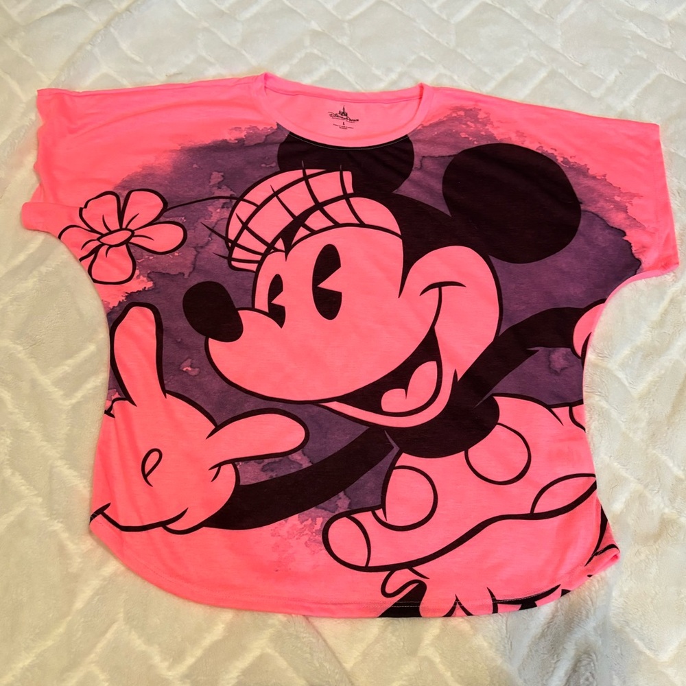 Teen/Women's Disney Parks Neon Pink Short Sleeve Top - Size Large worn 2x